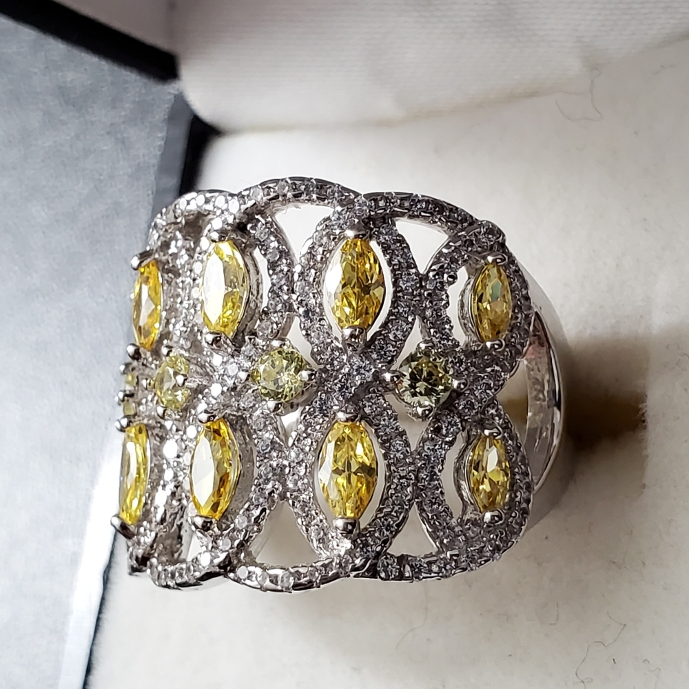Sterling Silver 925 Yellow and White Diamond Simulant Ring - Picture 3 of 13